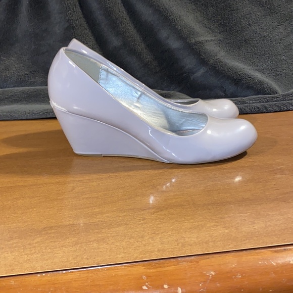 CL by Laundry Gray wedge - Picture 2 of 6